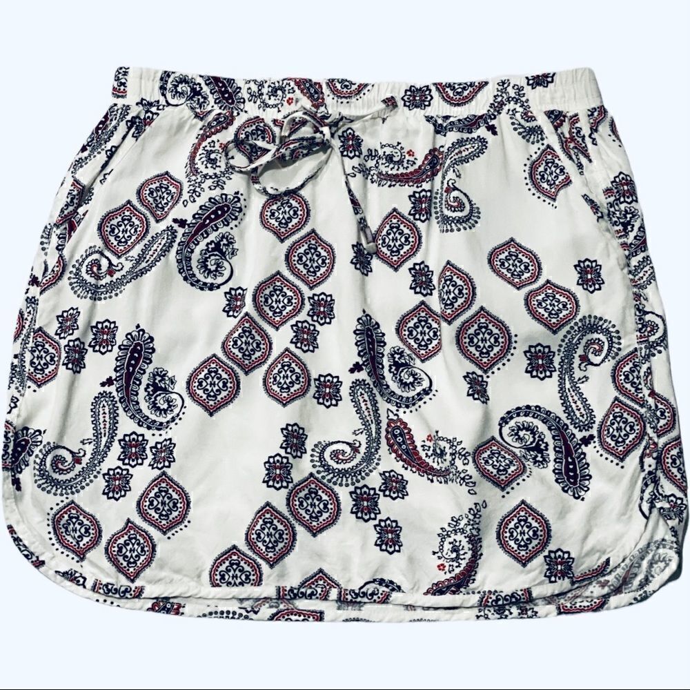Old Navy White Paisley Print Skirt
